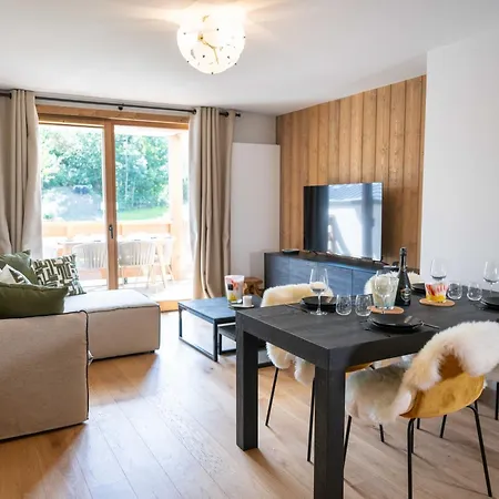 Exclusive Apt With Terrace And View Pool And Parking With 2bd For 5p -
